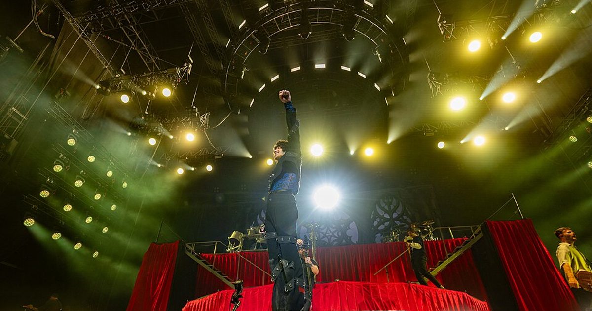 bring-me-the-horizon-band-photo
