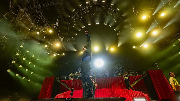 bring-me-the-horizon-band-photo